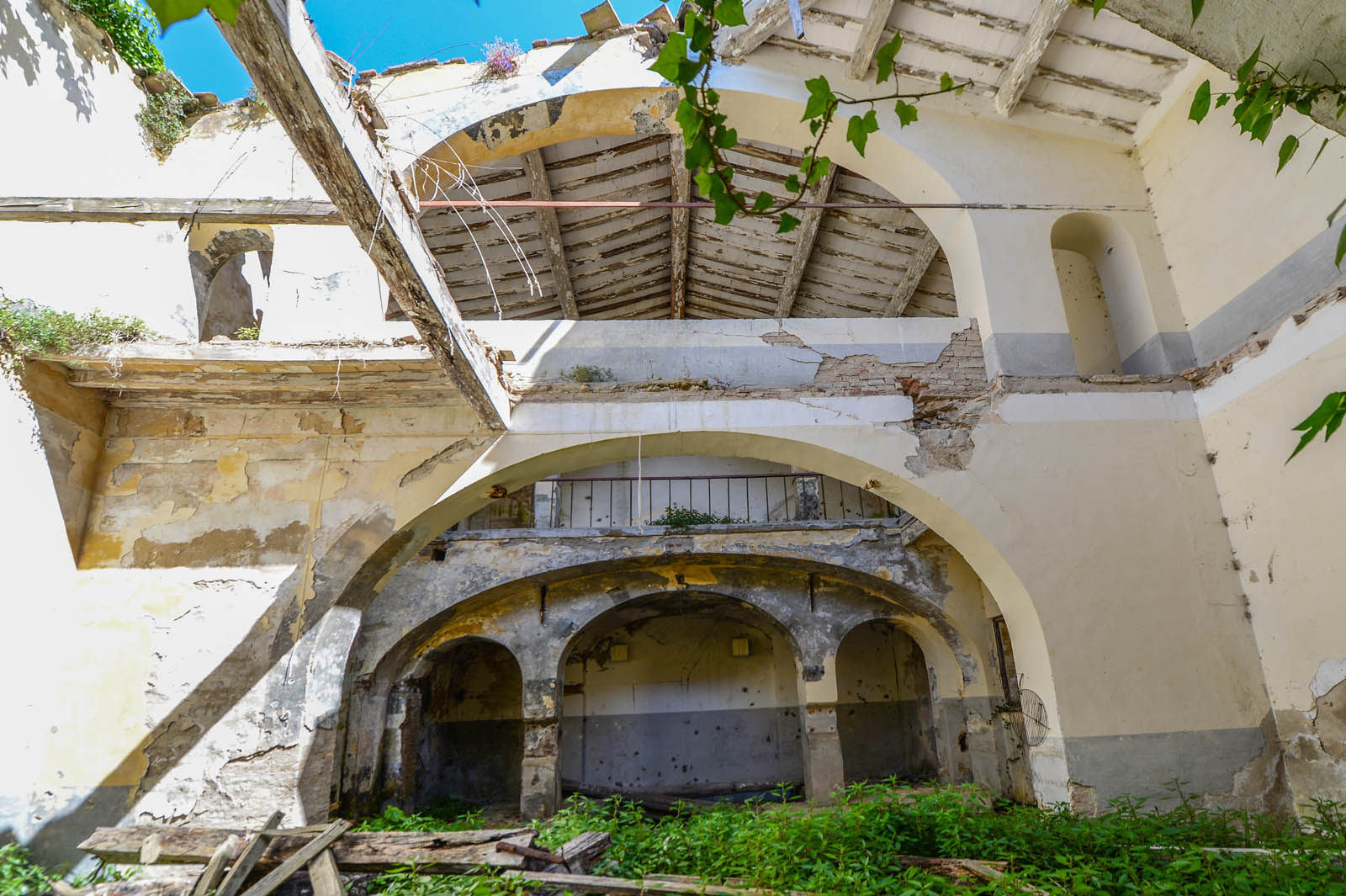 RUIN TO BE RESTORED - RESTORATION PROJECT